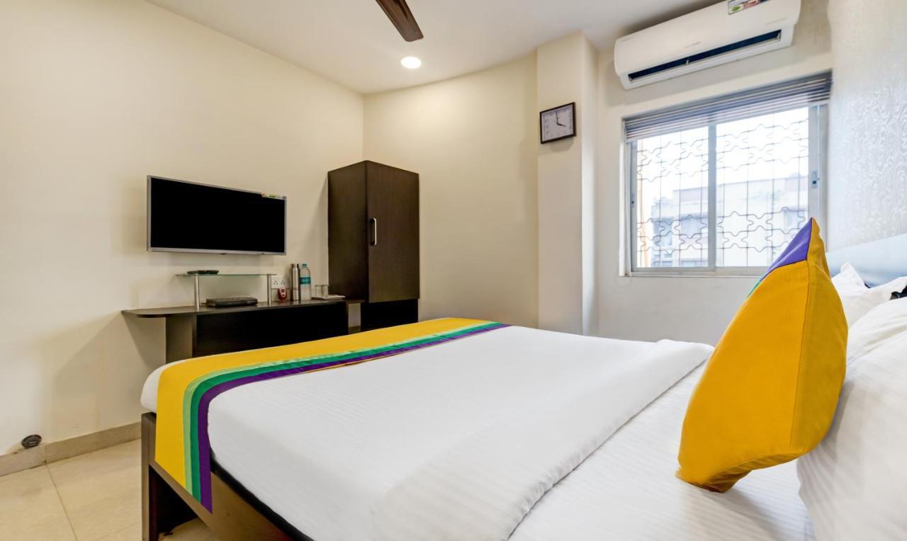 Itsy Hotels Neeranand Plaza Колката Екстер'єр фото