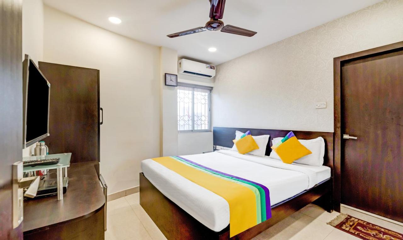 Itsy Hotels Neeranand Plaza Колката Екстер'єр фото