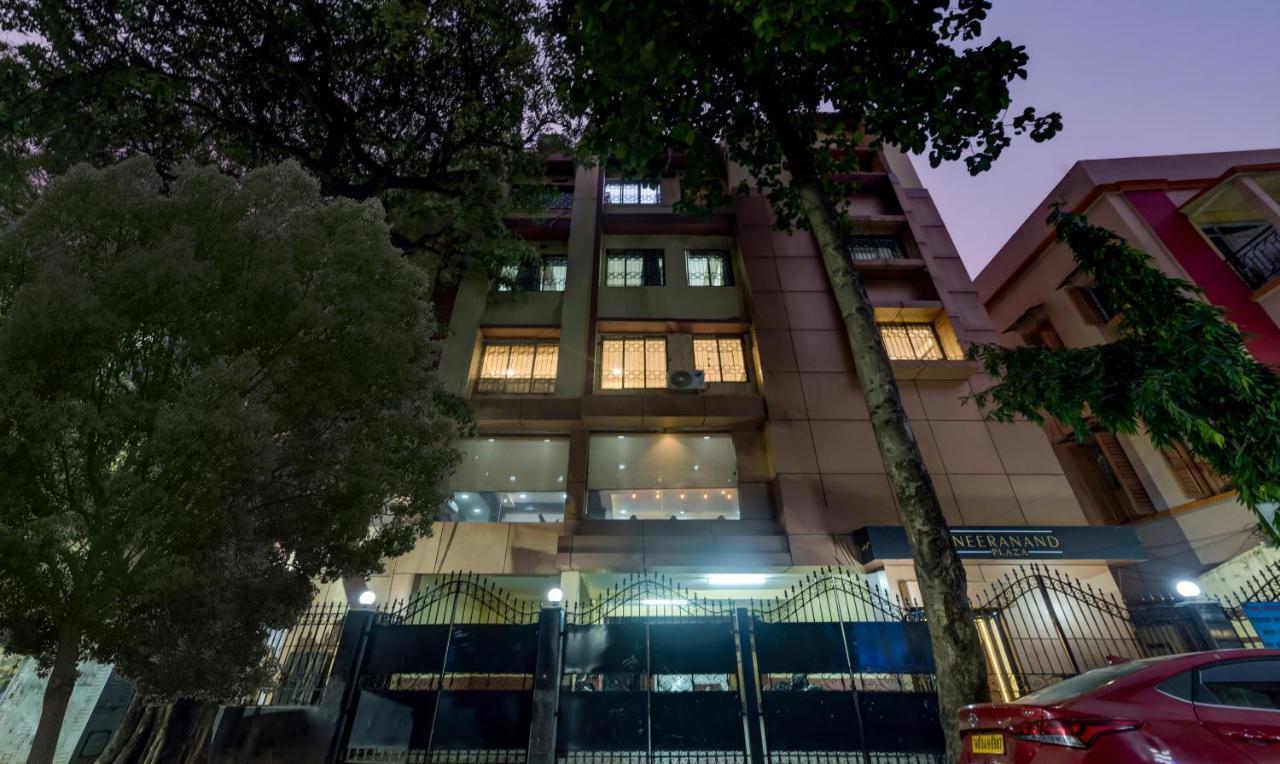 Itsy Hotels Neeranand Plaza Колката Екстер'єр фото