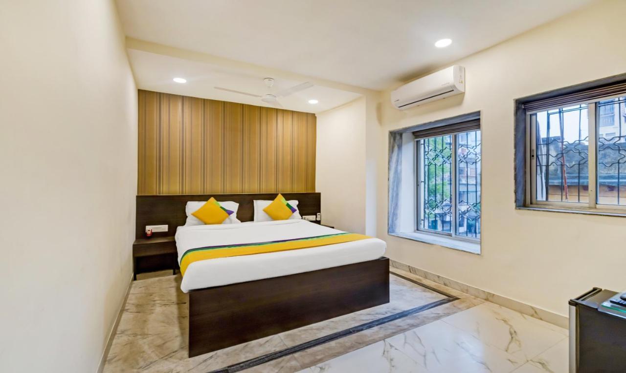 Itsy Hotels Neeranand Plaza Колката Екстер'єр фото